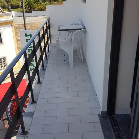 Hospedaria D'ines De Castro Pensjonat Atouguia Da Baleia